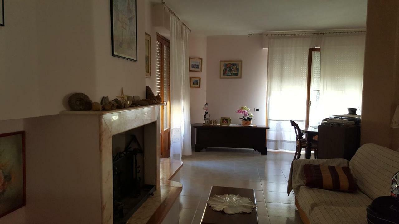 B&B I Fiori San Giustino ภายนอก รูปภาพ